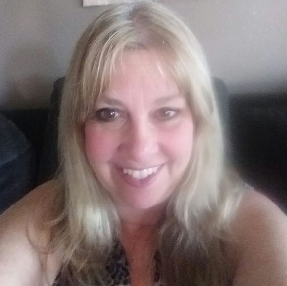 Meet your Posher, Toni - Picture 1 of 1